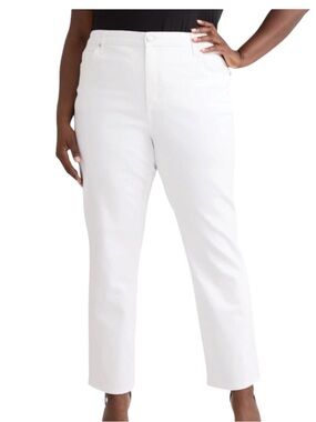 Terra & Sky Women's Plus White Straight-Leg High Waist Core Jeans Sz. 26W Petite